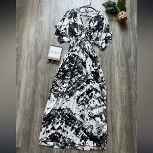 Japna boho tie-dye double front slit v-neck smocked flutter sleeve maxi dress M